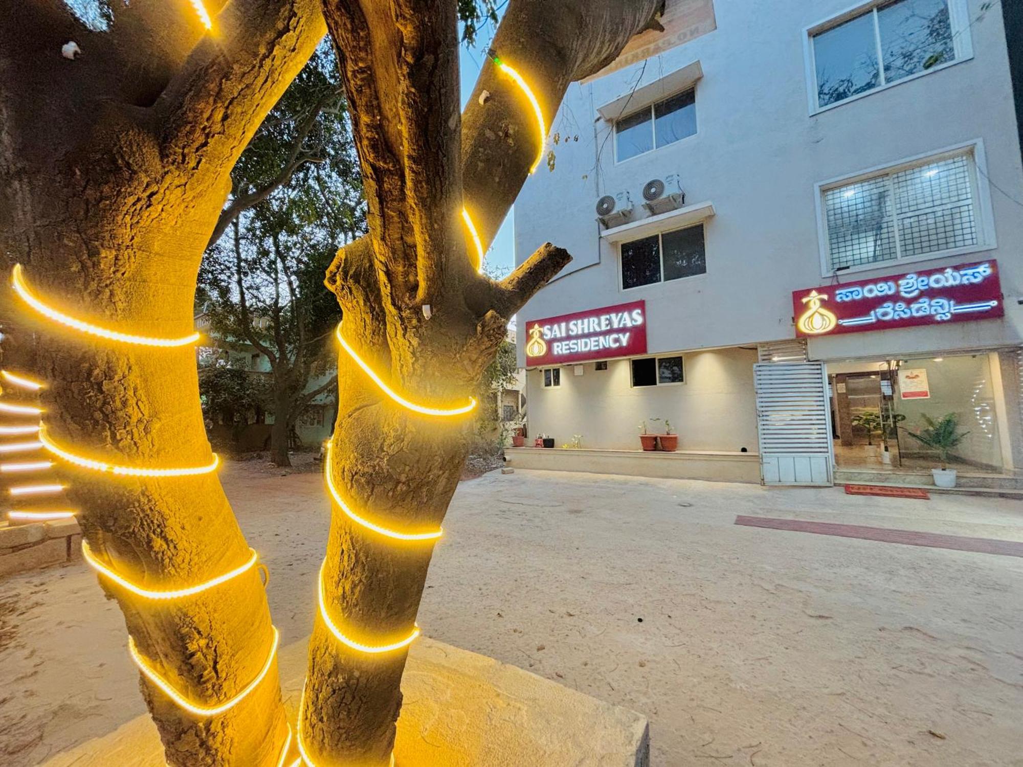 Sai Shreyas Residency, Best Hotel Near Bangalore Airport Dod Jala ภายนอก รูปภาพ